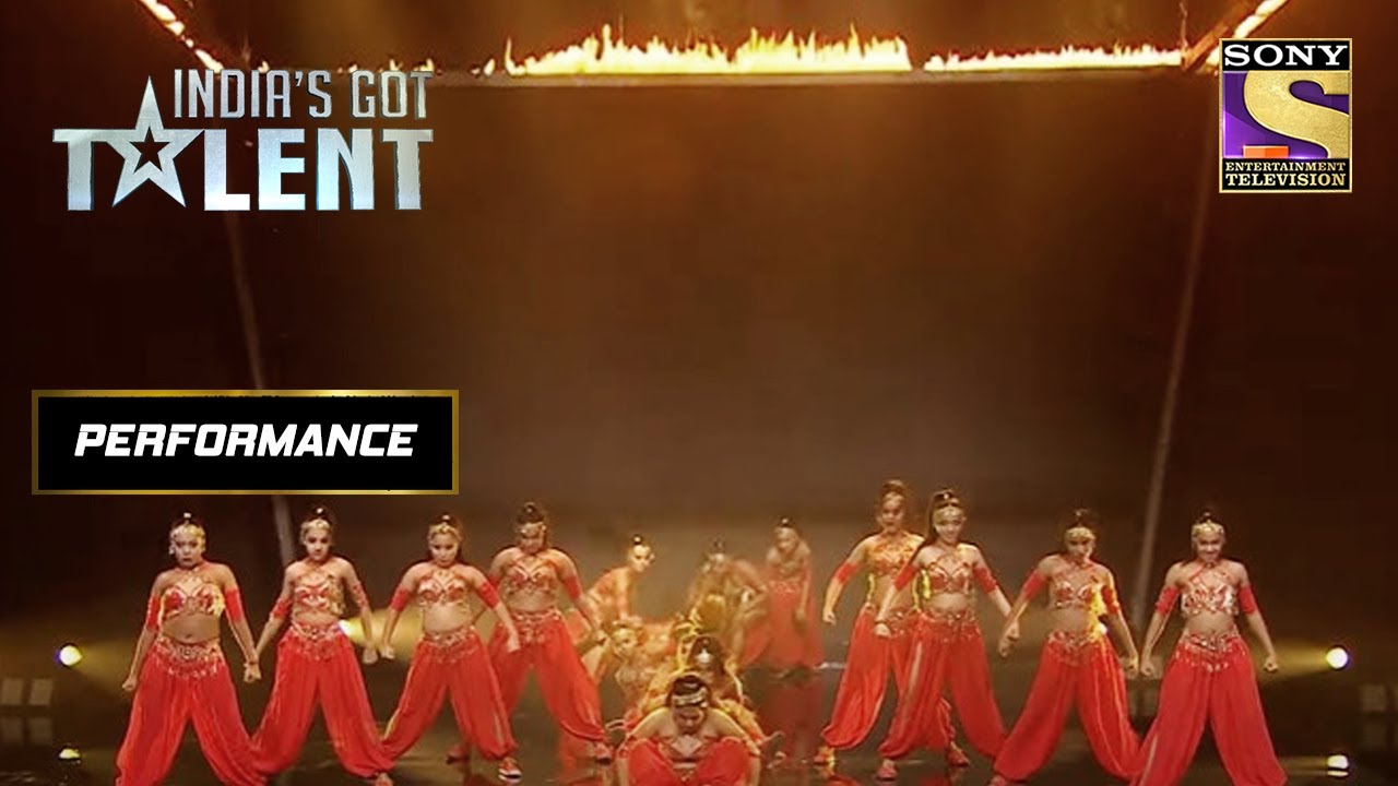 Download इस Girl Power Group ने दिखाए Stunning Stunts|India's Got Talent|Kirron K,Shilpa S, Badshah, Manoj M