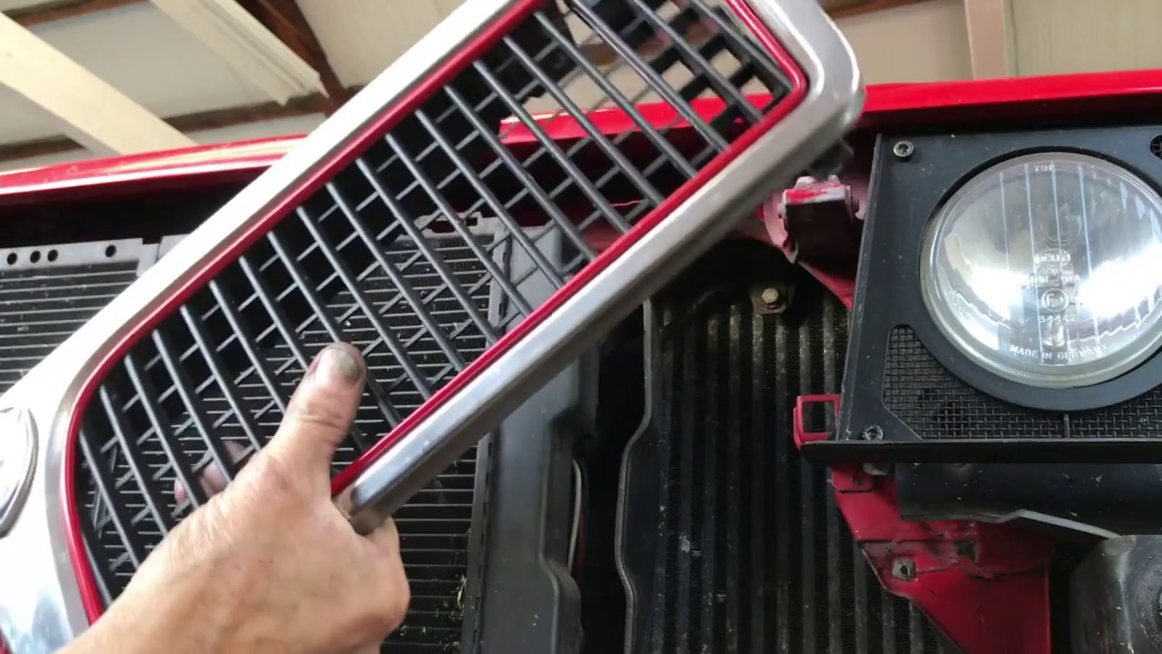 Lancia Delta Integrale turbo removal and rebuild.