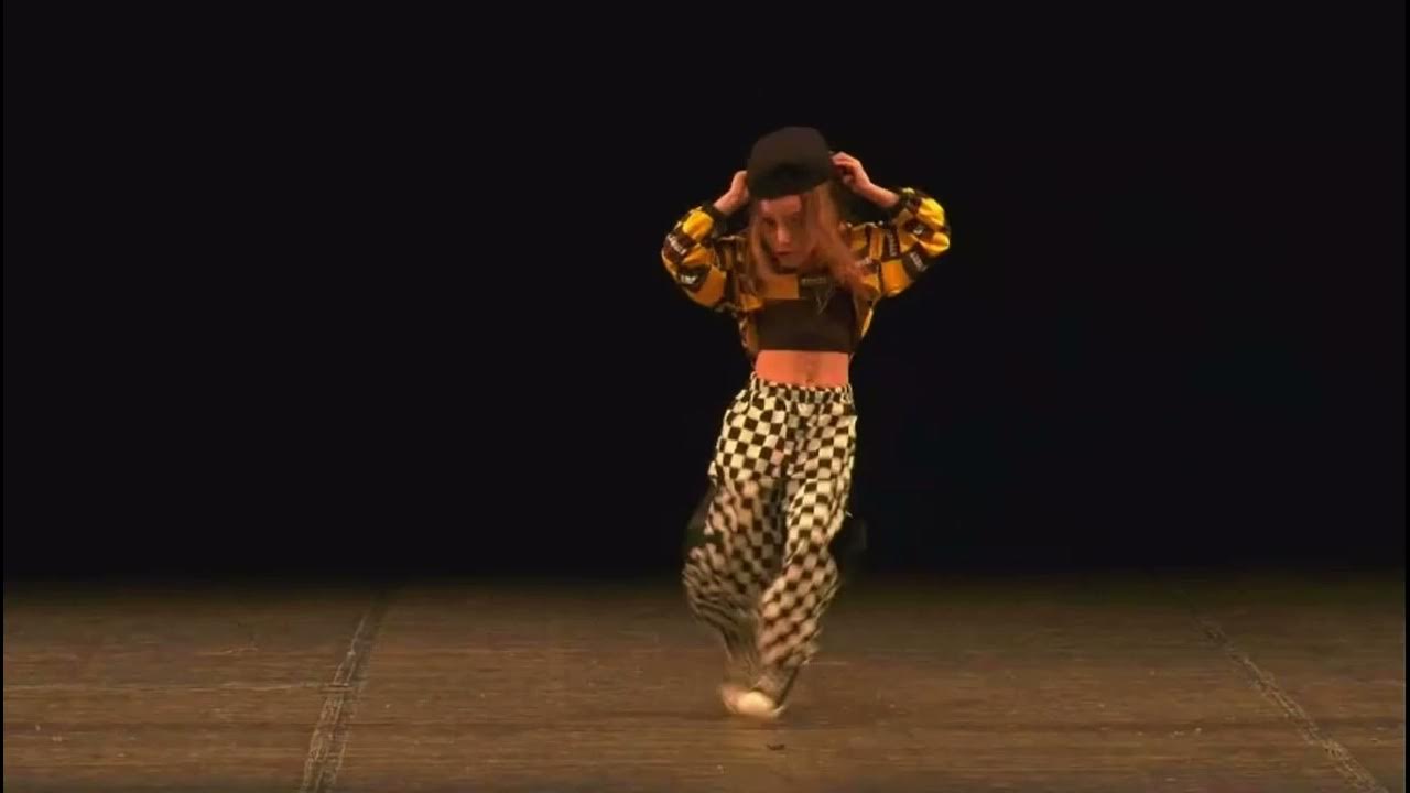 Бейсик степ аэробика упражнение. Хип хоп база. Движения хип хопа для начинающих. Hip video. Hip-hop танец.