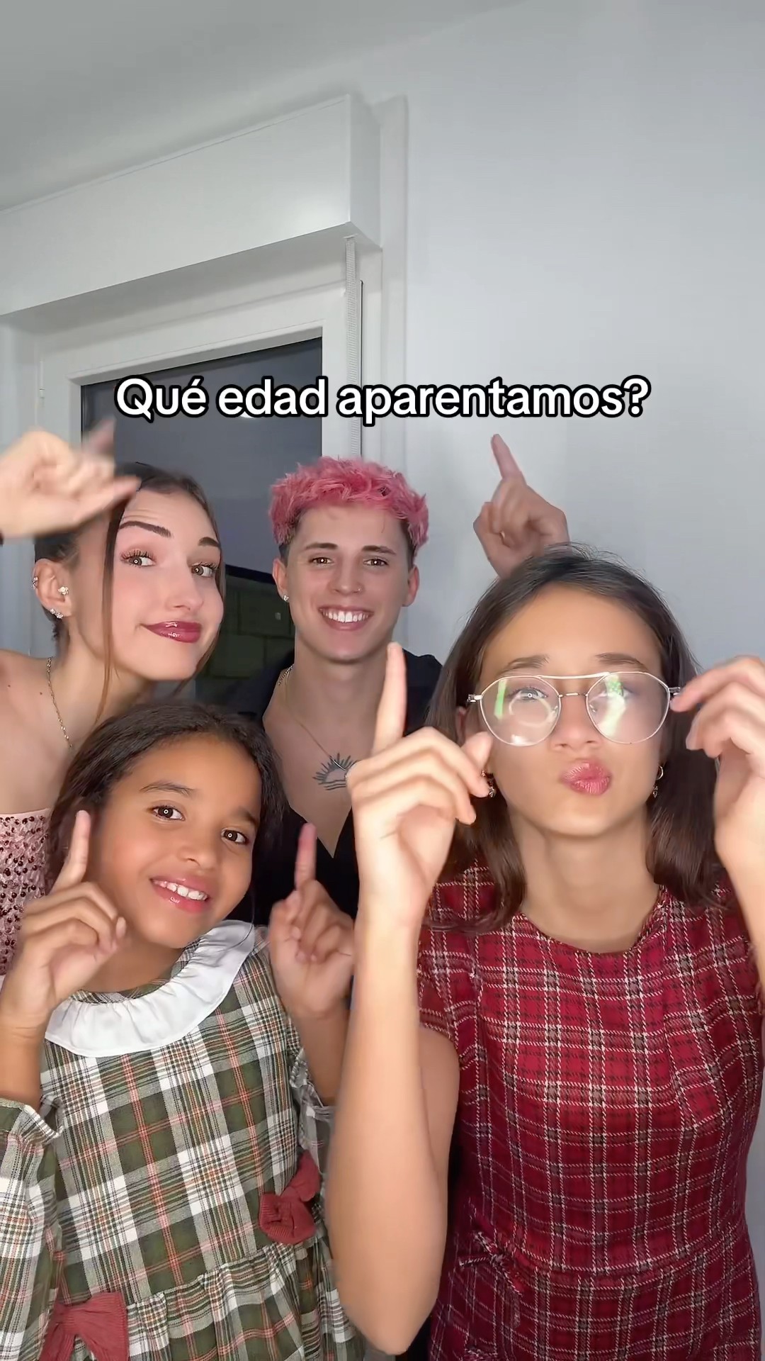 Adivinad nuestra edad real❤️