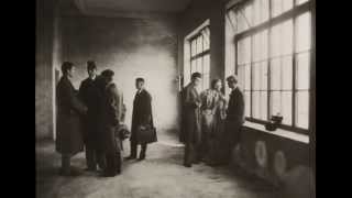 Баухаус: Лицо двадцатого века / Bauhaus: The face of the twentieth century Баухаус: Лицо двадцатого века / Bauhaus: The face of the twentieth century