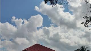 FOOTAGE 2K 4K AWAN KATA KATA MENTAHAN AWAN SIANG HARI SELANG WAKTU