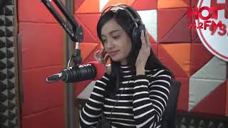 Visit Radio Hot 932 Fm  Mata Genit  Nisa Farella