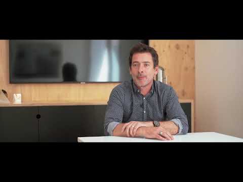 Parallax Design Testimonial