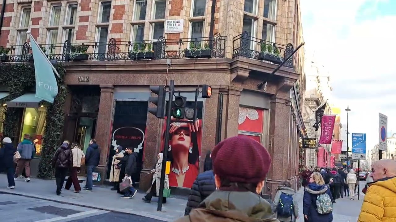 Пикадилли, Лондон, от Хаф-Мун-стрит до Эроса