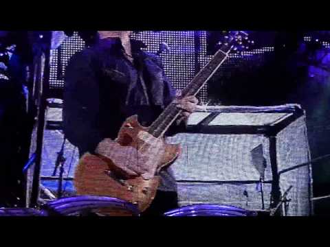 This proves that even Bon Jovi don't care about Bobby's solos ;)