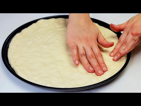 Video: Wie Kocht Man Hausgemachte Pizza Auf Kefir?