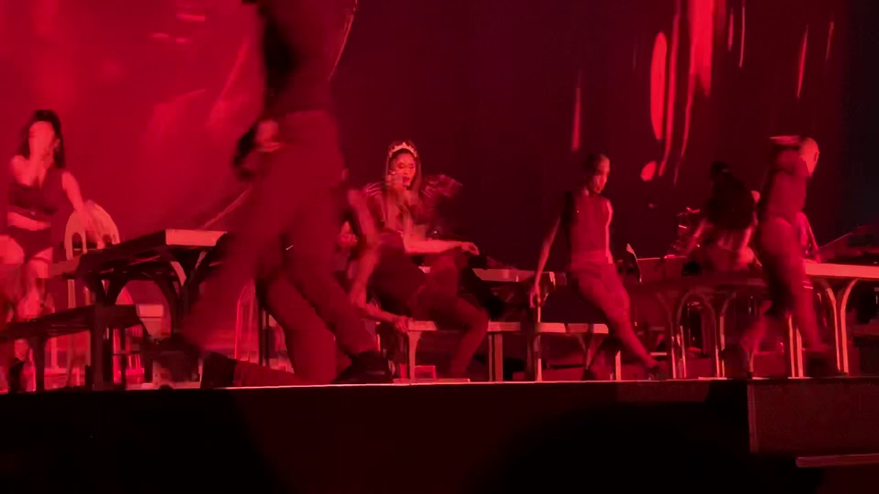 Bad Idea - Ariana Grande - Sweetener Tour - Boston 2019