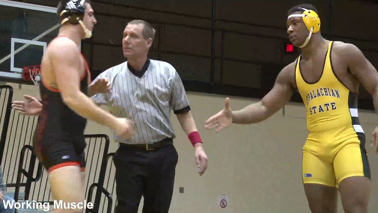 COLLEGE WRESTLERS YouTube