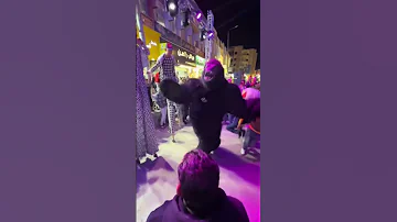 الغوريلا رقصت عقباوي في شوارع مصر اكسبلور Explore ترند اضحكك Music الغوريلا Rap 