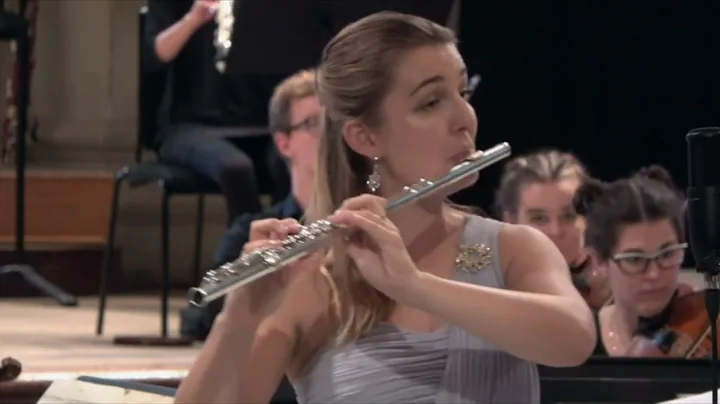 Catherine Hare - Mozart Flute Concerto in D major ...