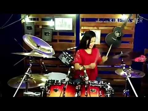 "emang-lagi-cantik"-cantik-main-drumnya-mantap-musiknya-enak-banget.