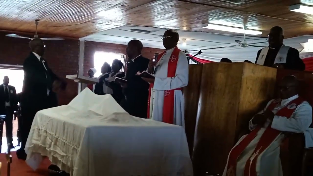 Vukile Maki at Rev. Khakalethu Mantini Collaring 2023