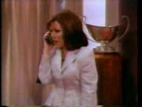 Mary McDonnell & Jean Smart - High Society (1 of 6)