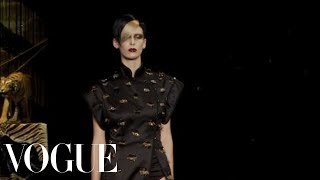Fashion Show - Louis Vuitton: Spring 2011 Ready-to-Wear