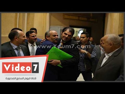 بالفيديو معتز كمال الشاذلى يصل البرلمان لاستخراج كارنيه العضوية