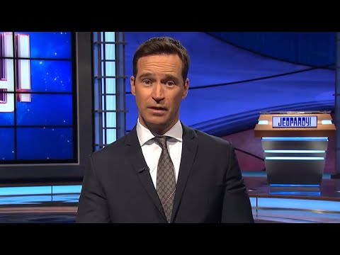 'Jeopardy!’ Executive Producer Mike Richards Reportedly in Talks to Be Official Host