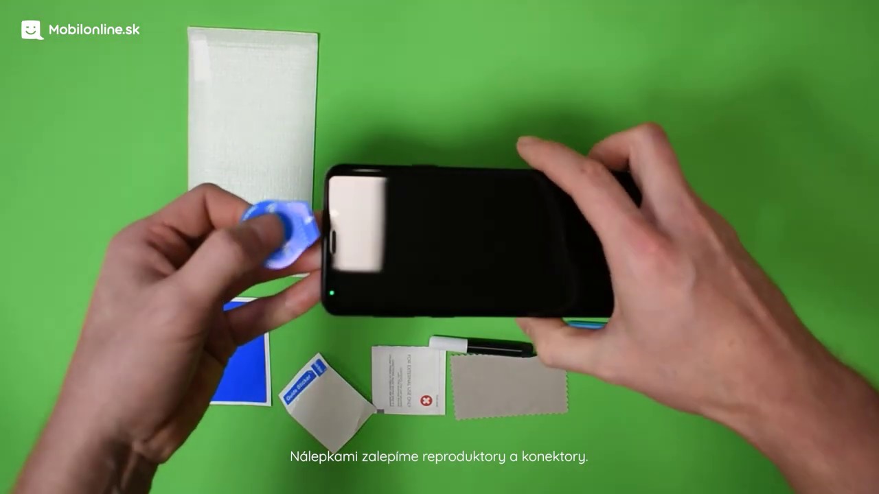 Ako nalepiť UV sklo na mobil (ručná lampička) | mobilonline.sk - YouTube