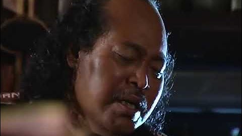 ♫ Đôi Chân Trần - Y Moan