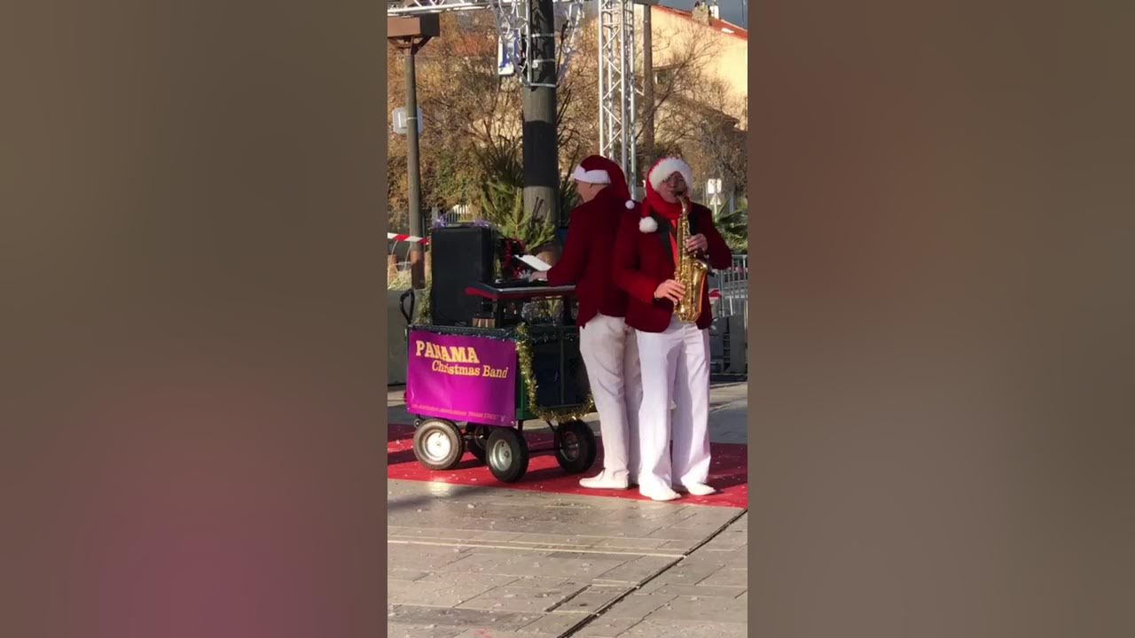 Groupe Musique Déambulatoire de Noël - Fanfare de Noël - YouTube Groupe Musique Déambulatoire de Noël - Fanfare de Noël - YouTube