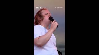 Lewis Capaldi - Someone You Loved 🤍🙌 (Live) (Lyrics)