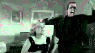 Video thumbnail of "Doctors of Madness - I think we're alone (Munsters version)"