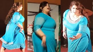 Pakistani Busty Aunty Stage Sexy Mujra Girl | Desi Village Aunty BBW Plus Size Women #mujra