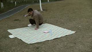 Information REDCAMP Extra Large Picnic Blanket Waterproof Sandproof, Durable Oxford Foldable Picnic Mat Blanket Guide
