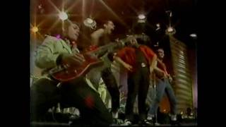 Sha Na Na ~Rock around the Clock ☺ chords