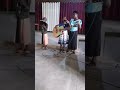 umwana witwa esther ufite impano yo kuririmba no gucuranga gitari.