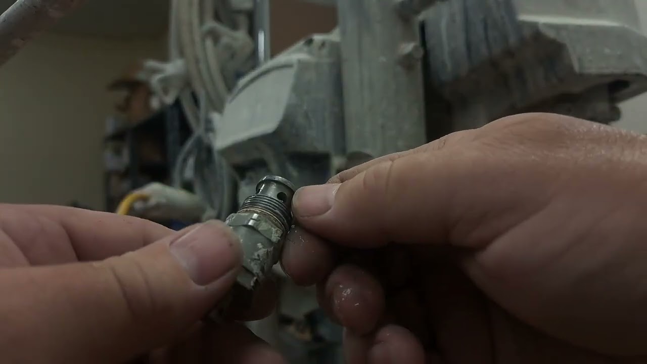 Graco prime valve replacement. Leaking prime valve,  no pressure