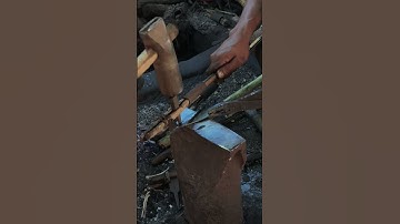 BLACKSMITH SHORT VIDEO #shorts #youtubeshorts  #craftsmanship #blacksmith #firesmith06  #wood #FORGE