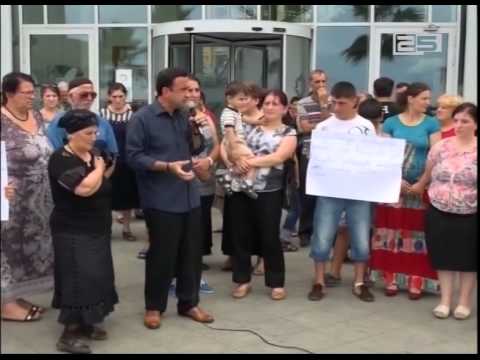 პატიმრის ახლობლები მოწმეების ზეწოლაზე საუბრობენ