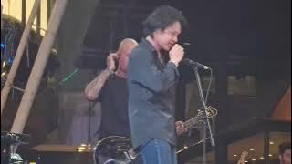 Download lagu Rony Parulian - Sepenuh Hati | Live At La Piazza Mall Kelapa Gading 7.9.2024