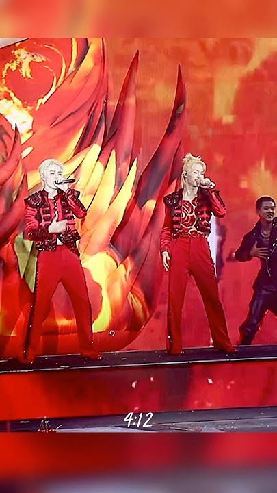 Crazy right now🫠🔥#ZNNCrazyInLoveConcert #zeenunew  #zeepruk #nunew #zeenunewcrazyinloveconcert