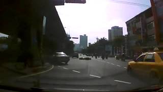 2013-01-01 12:37民族路建國路口車禍