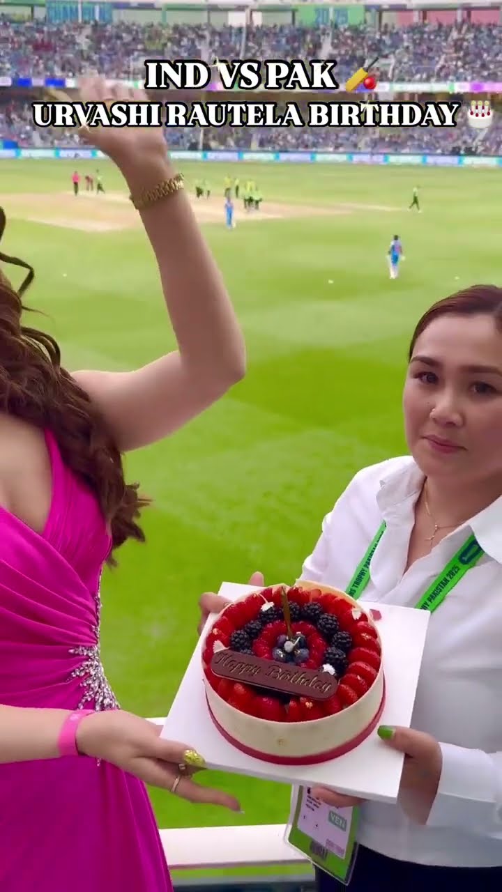 Urvashi Rautela celebrates her birthday during India vs Pakistan match in Dubai ? #shorts #indvspak