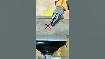 How to easily unscrew a self tapping screw that scrolls? || Remember this trick || #shorts