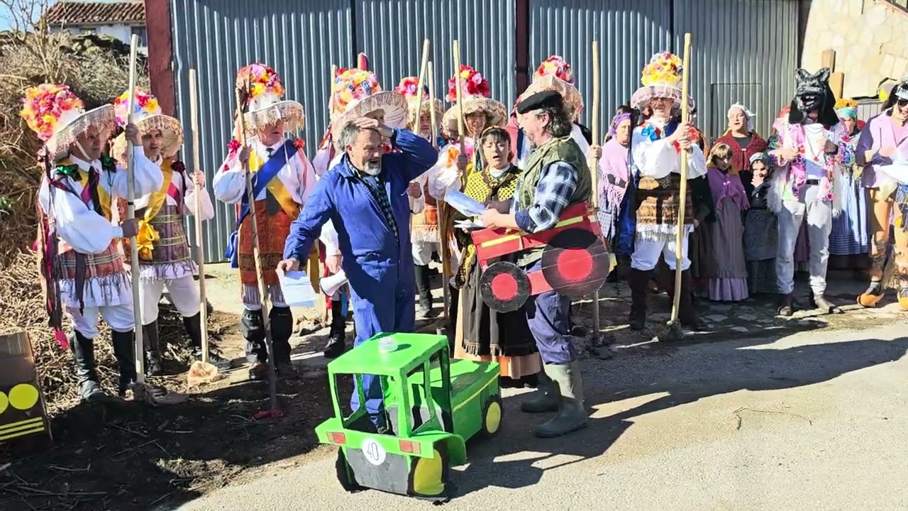 Zamarrones Carnaval en Salceda Polaciones Cantabria 21 02 2026 MERCOSUR Y TRACTOR QUEMADILLO DE ZALO