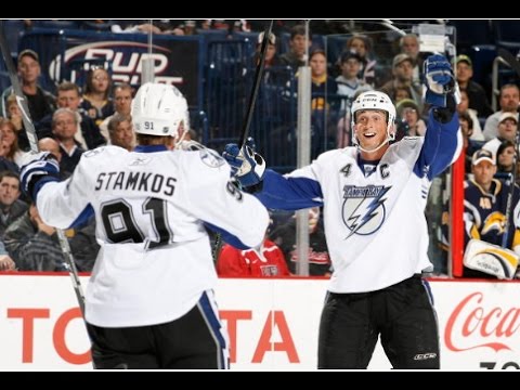 Steven Stamkos' First NHL Goal - Oct 