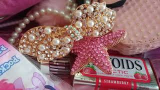Whats In My Pink Purse ? Pink Themed