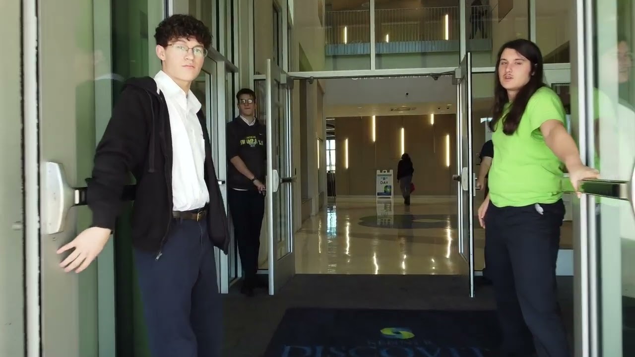 Kenner Discovery High School Campus