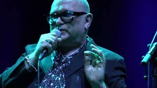 Gavin Friday, A singer must die, by Leonard Cohen , Dublin