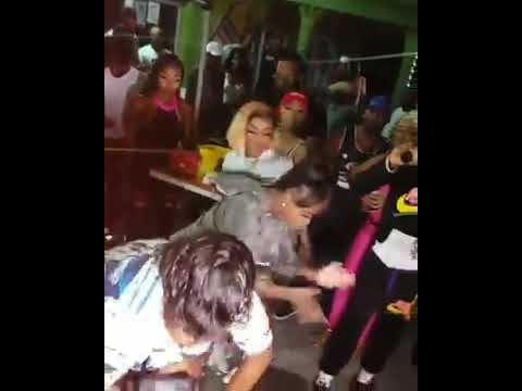Download jamaican Dancing|Get yourself a Jamaican Girl