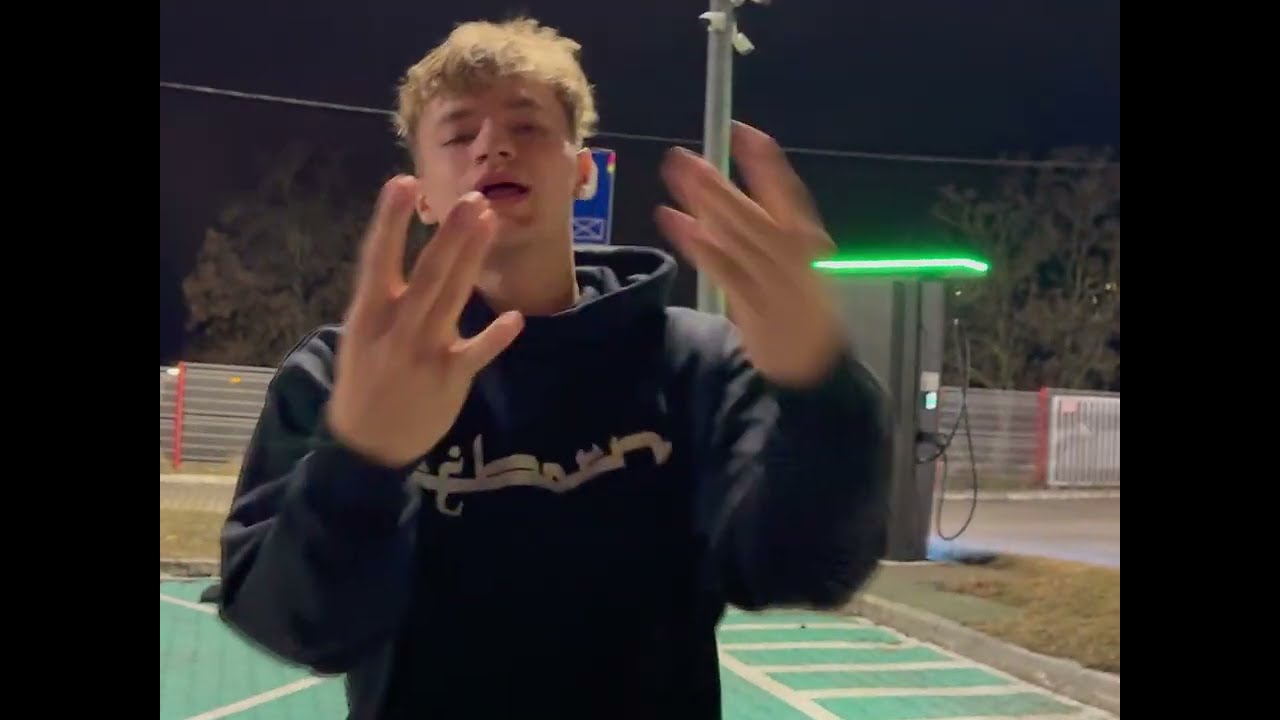 Watch DIDI - VHS (prod. BeatsbyA2x) (🎥igorszech.v/didi) on YouTube Watch DIDI - VHS (prod. BeatsbyA2x) (🎥igorszech.v/didi) on YouTube