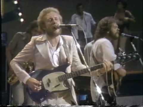 SCHOOL BOY CRUSH / AVERAGE WHITE BAND