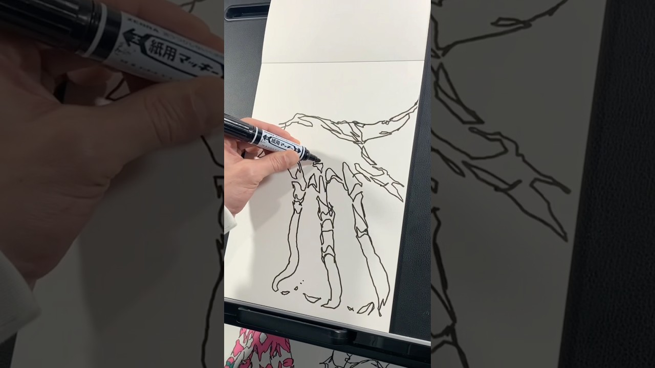 すらすら描けて楽しいけど爪伸ばしすぎた #drawing #art