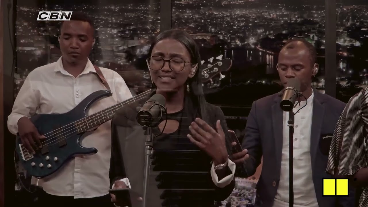 WINDOW WOSRHIP SESSION I  Fameno