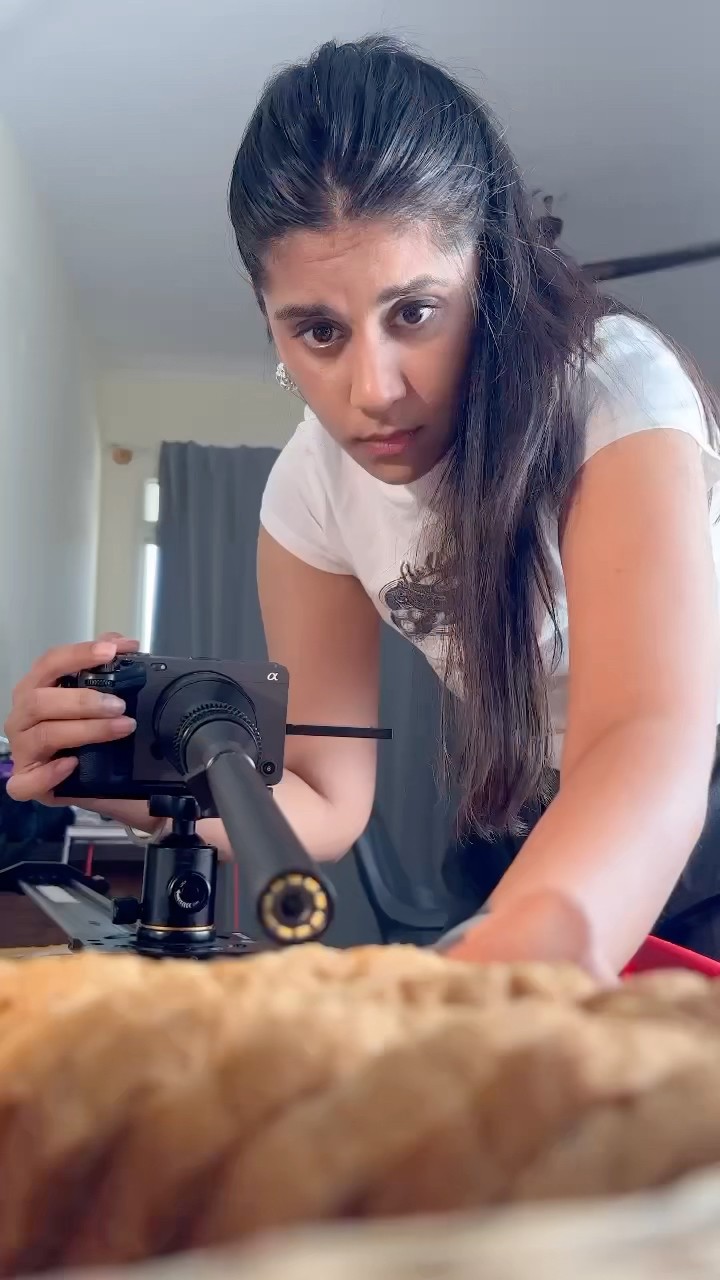 Bread pick up shot bts ??? #diy #hacks #bread #bts #cinematic #commercial #food