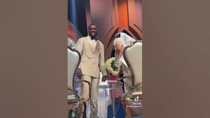 SEE HOW PS CHRIS REACTS AFTER BLESSING THE WEDDING OF PS ENOCH BOAMAH AND PRAISE